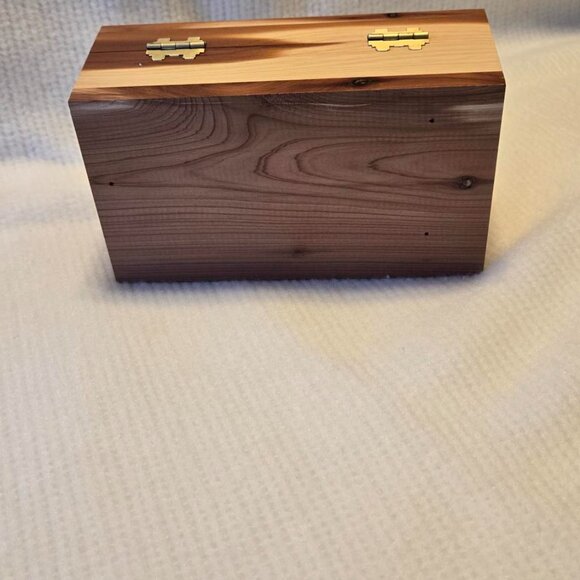 Cedar Box with Latch - Med Size - Picture 6 of 11